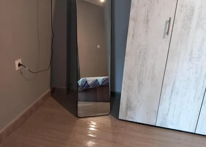 Closer 