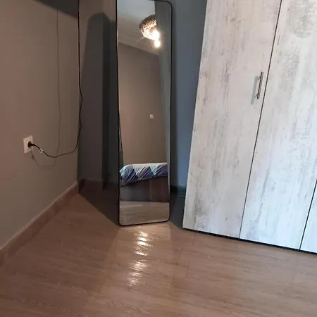 Closer 